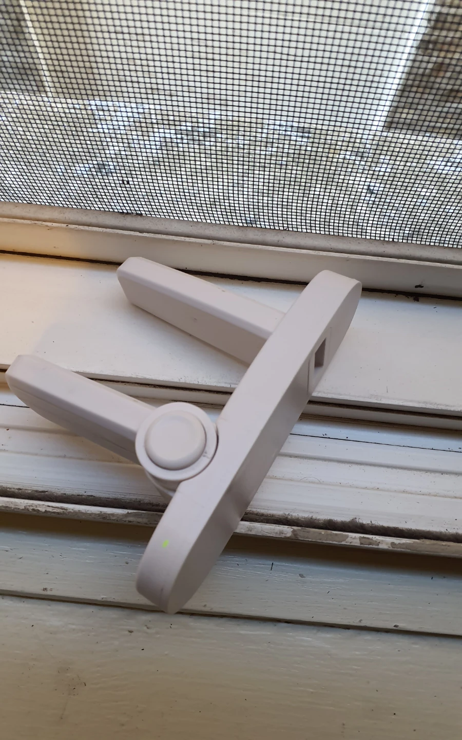 White Window Lock Child Safety Latch - photo 2