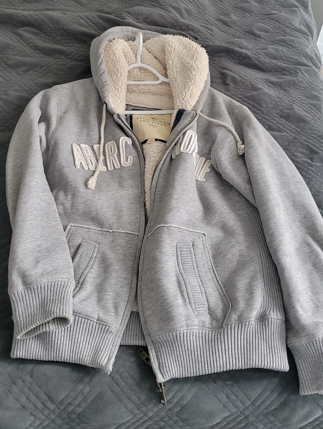 Abercrombie and Fitch Sherpa Lined Zip-Up Hoodie - Grey - Size L