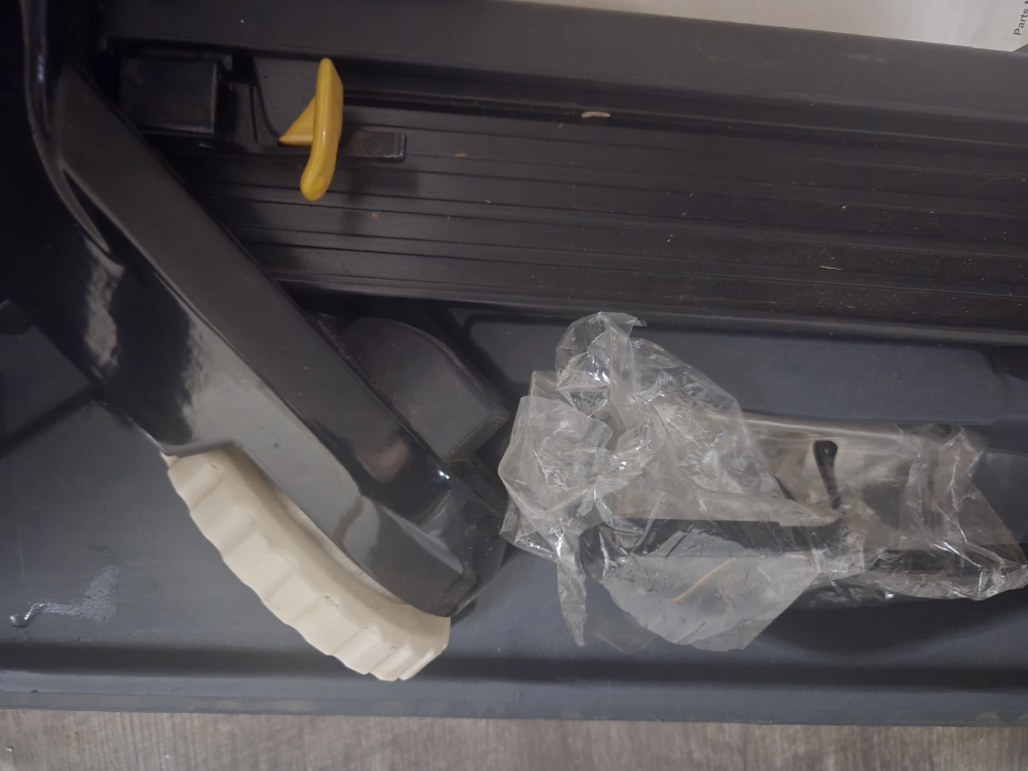 Mastercraft Air-powered 3-in-1 Flooring Stapler/Nailer