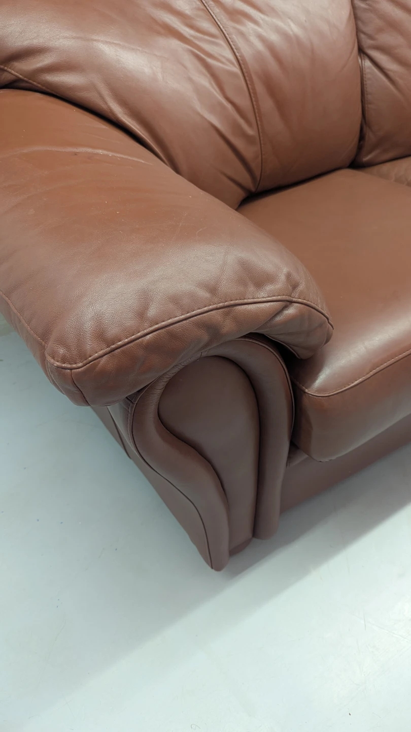 Free Delivery - High Quality 3 seater Leather Couch - photo 3