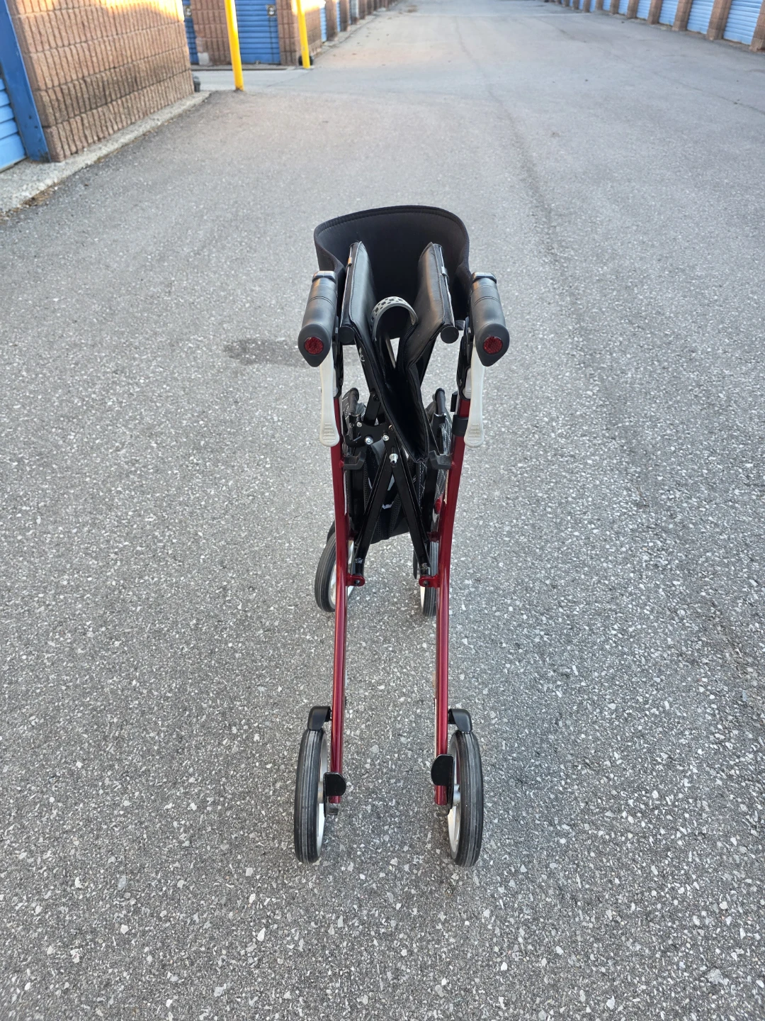 Stella Walker Rollator with storage bag - photo 5