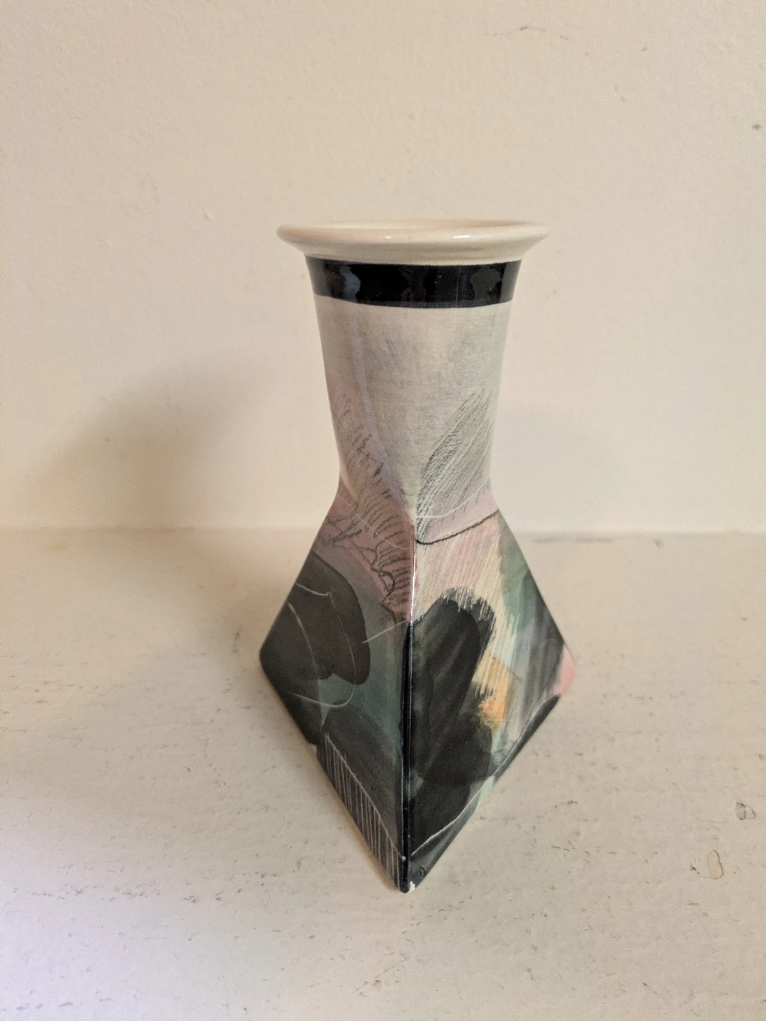 Abstract Vintage Vase - photo 2