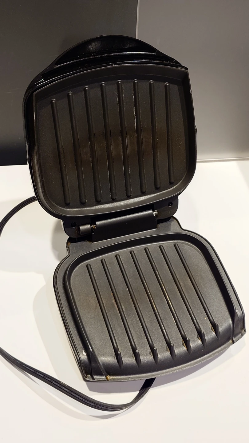 George Foreman Lean Mean Fat Grilling Machine - photo 2
