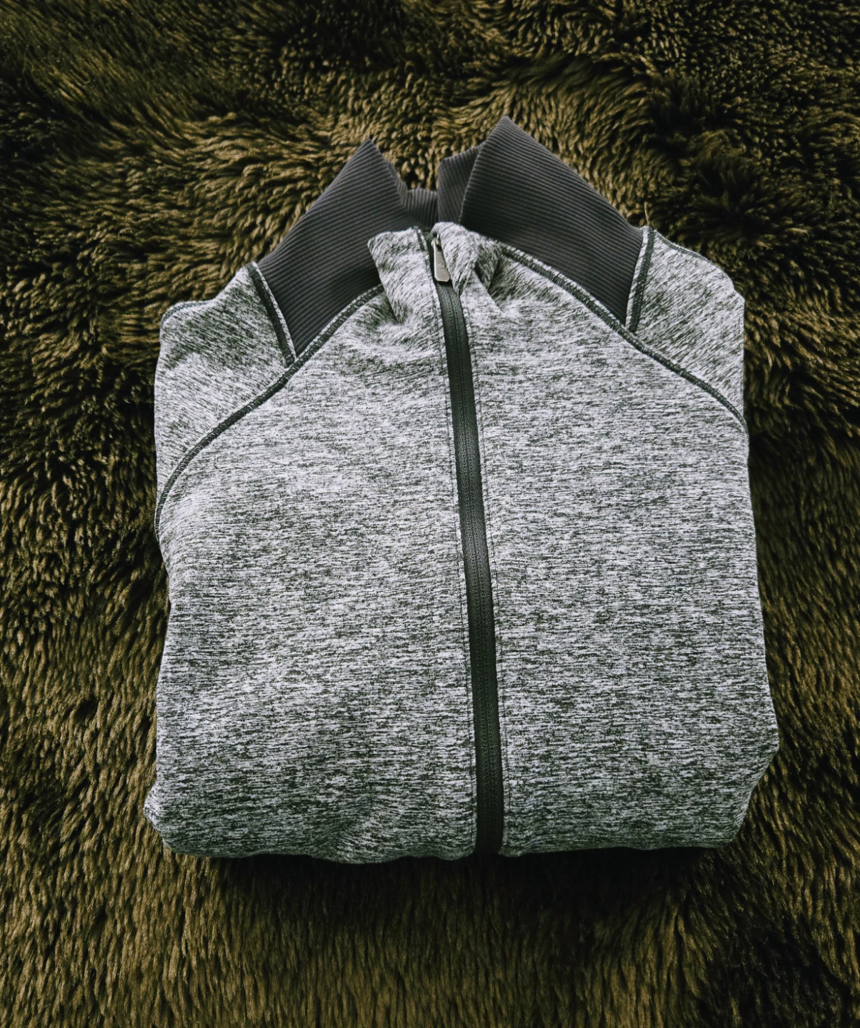 Lululemon Heathered Black 1/2 Zip Pullover Size 2 - photo 2