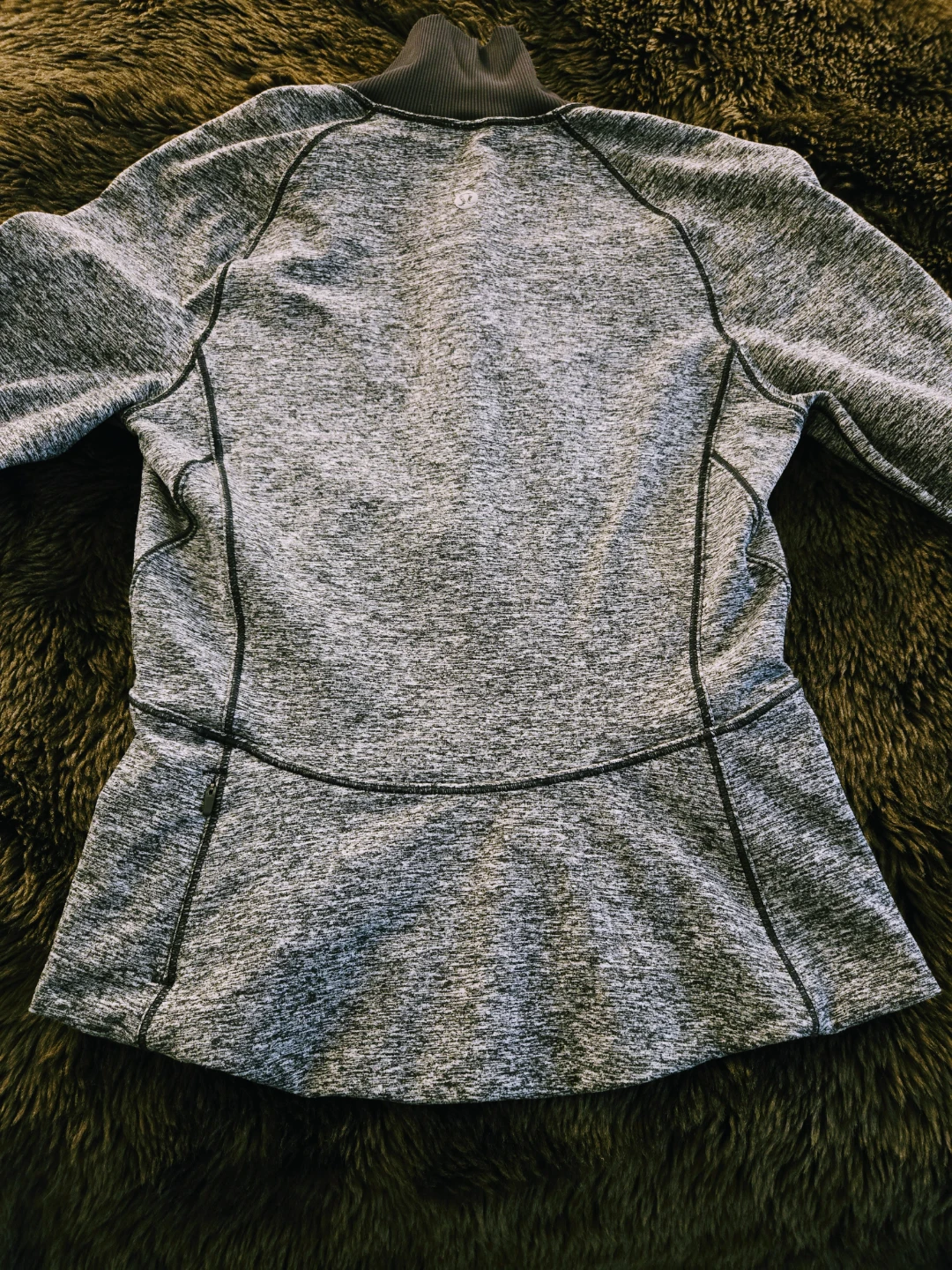 Lululemon Heathered Black 1/2 Zip Pullover Size 2 - photo 4
