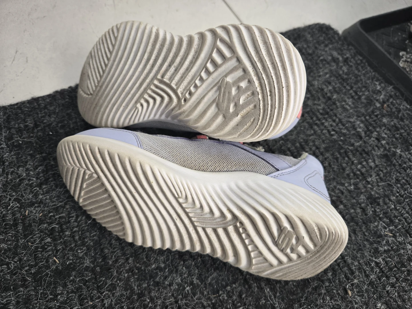 Skechers Slip-ins Kids Shoes Sz12 - photo 2