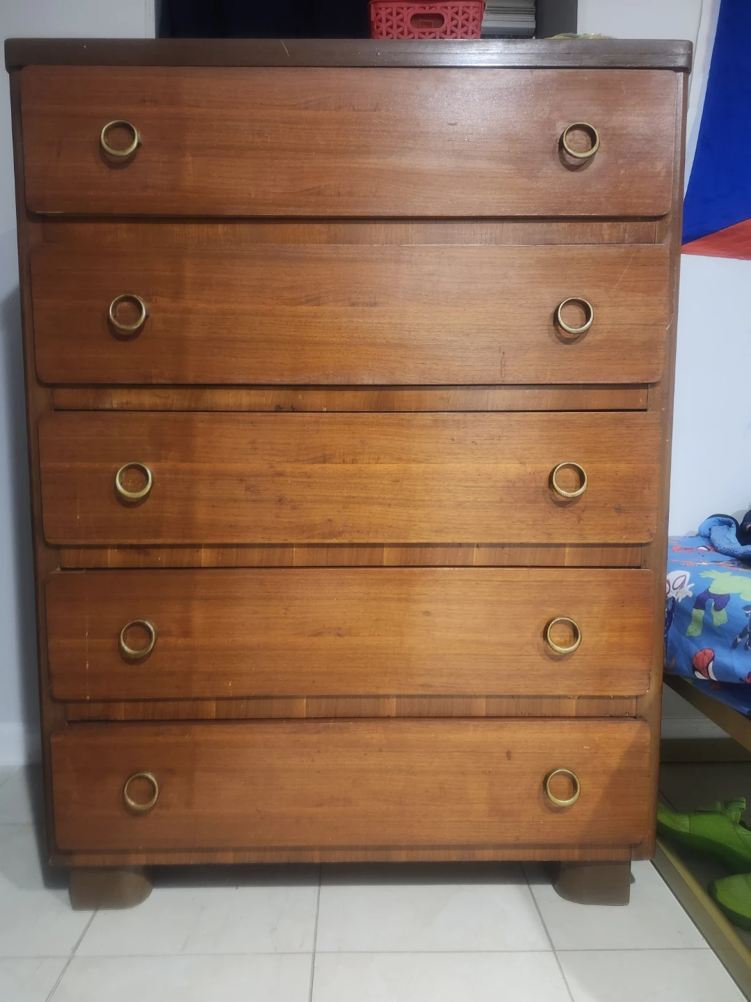 Wooden Dresser with 6 Drawers