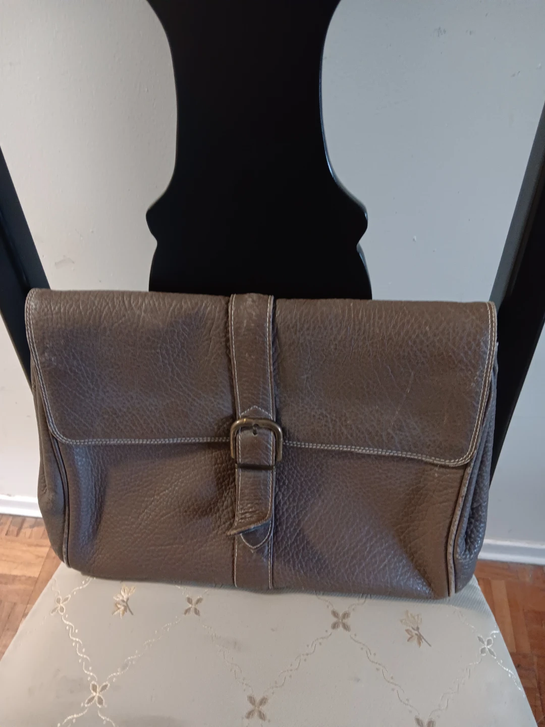 Ann Taylor brown leather clutch bag
