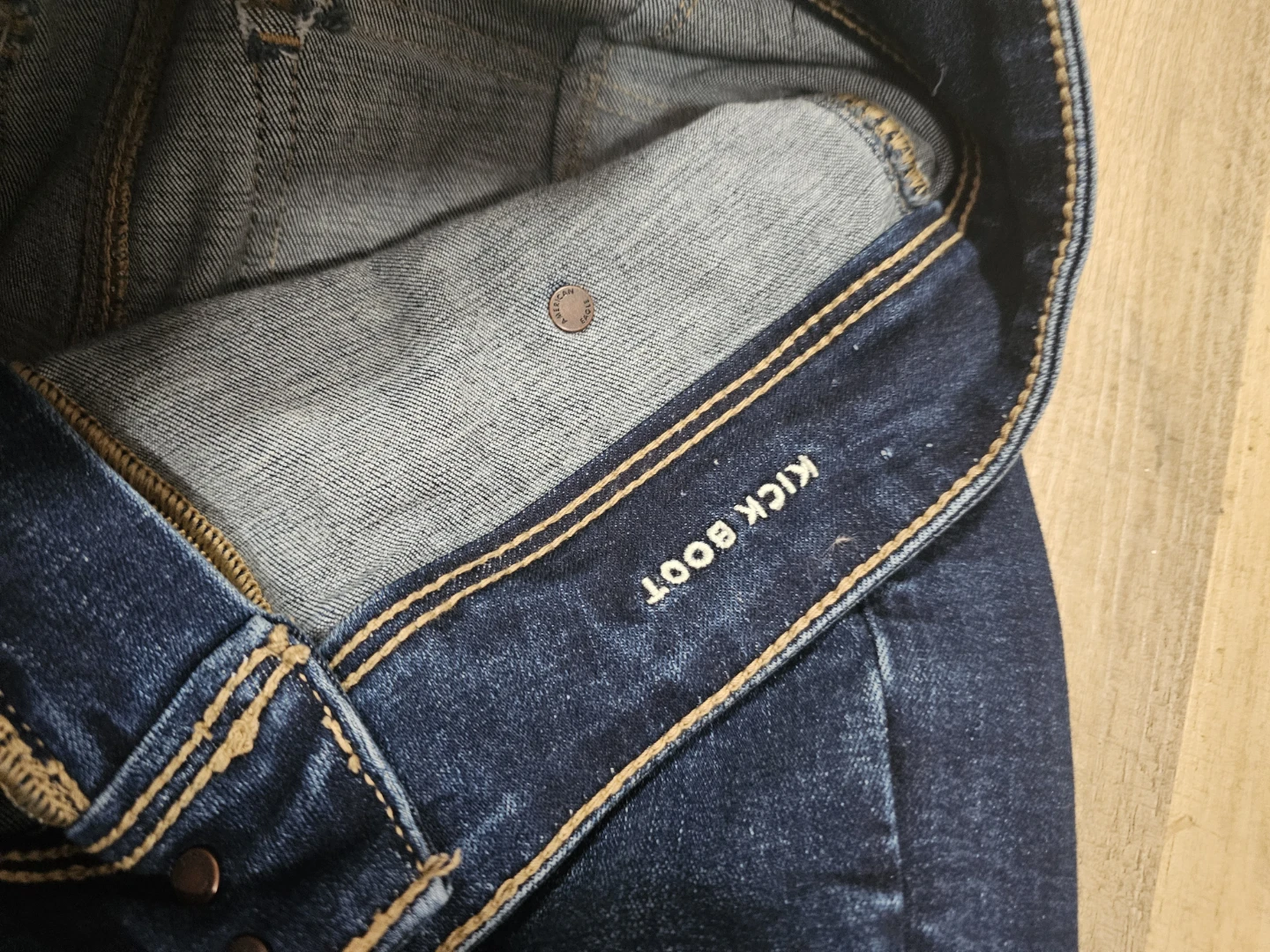 American Eagle Kick Boot Jeans NWOT - photo 3