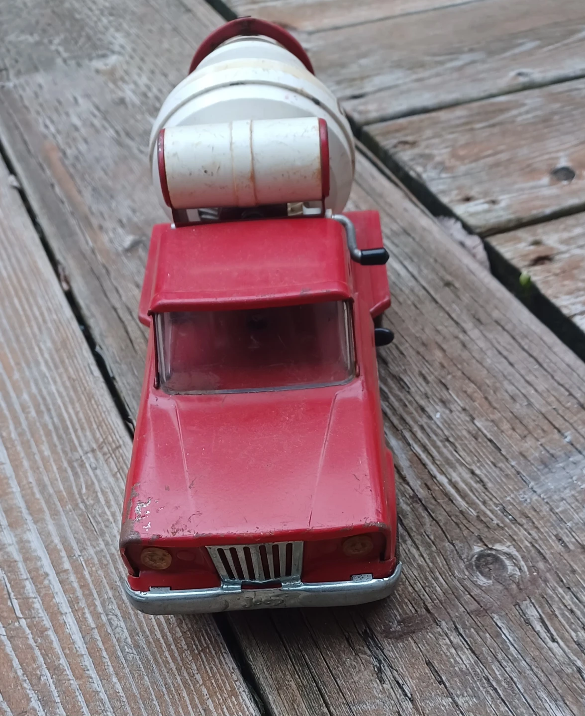 Red Tonka Cement Mixer Truck Toy - photo 2
