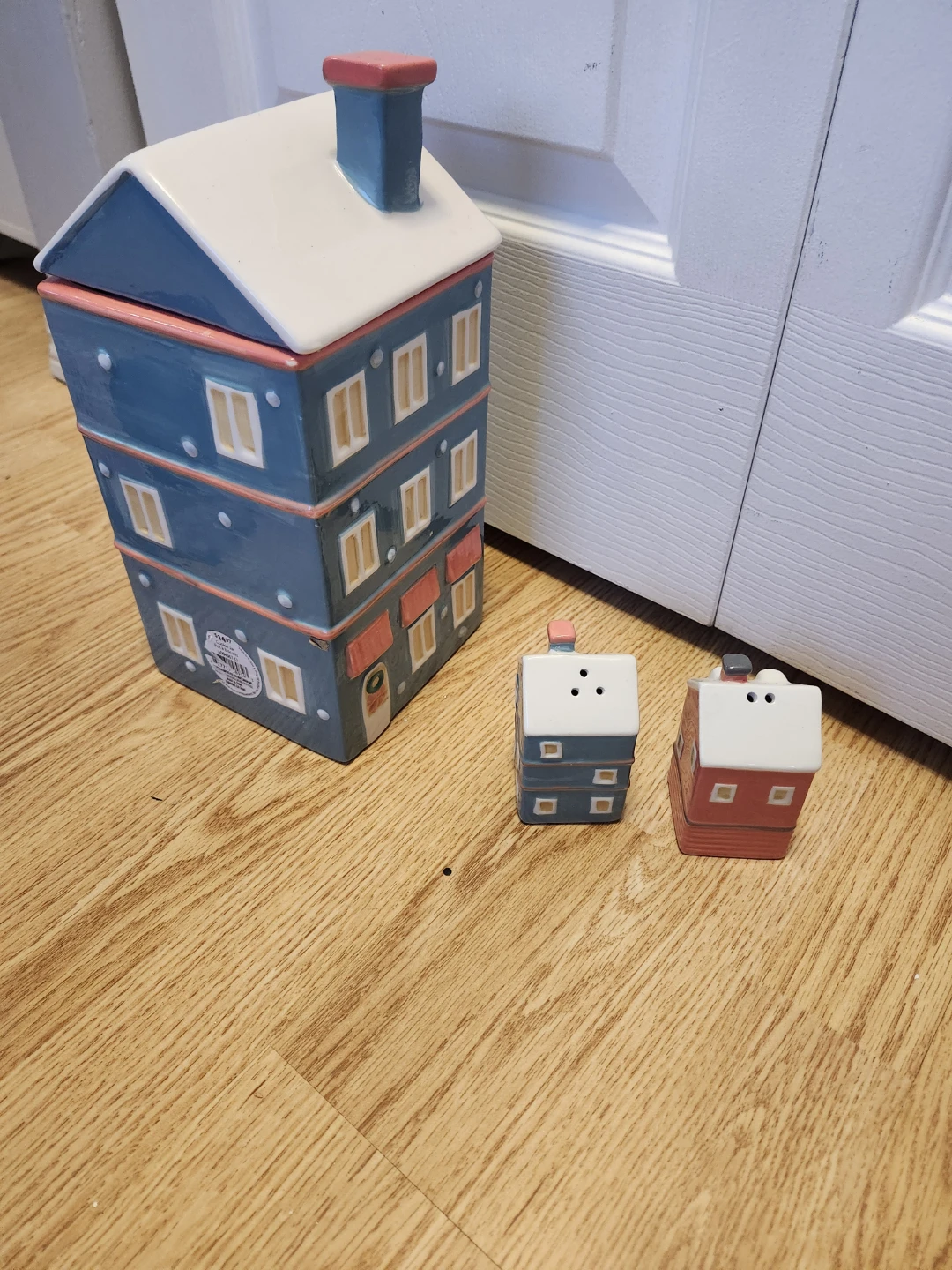 Ceramic Cookie Jar and Salt & Pepper Shakers