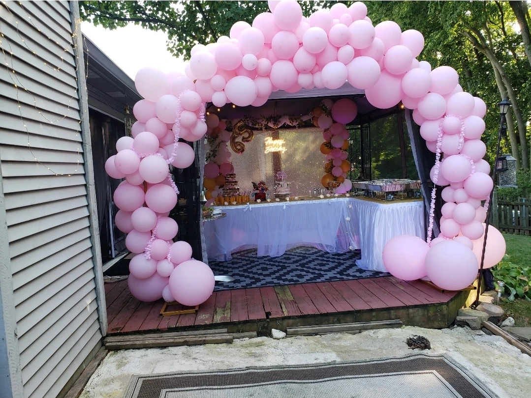 Balloon Arch and Party Decor Set - photo 3