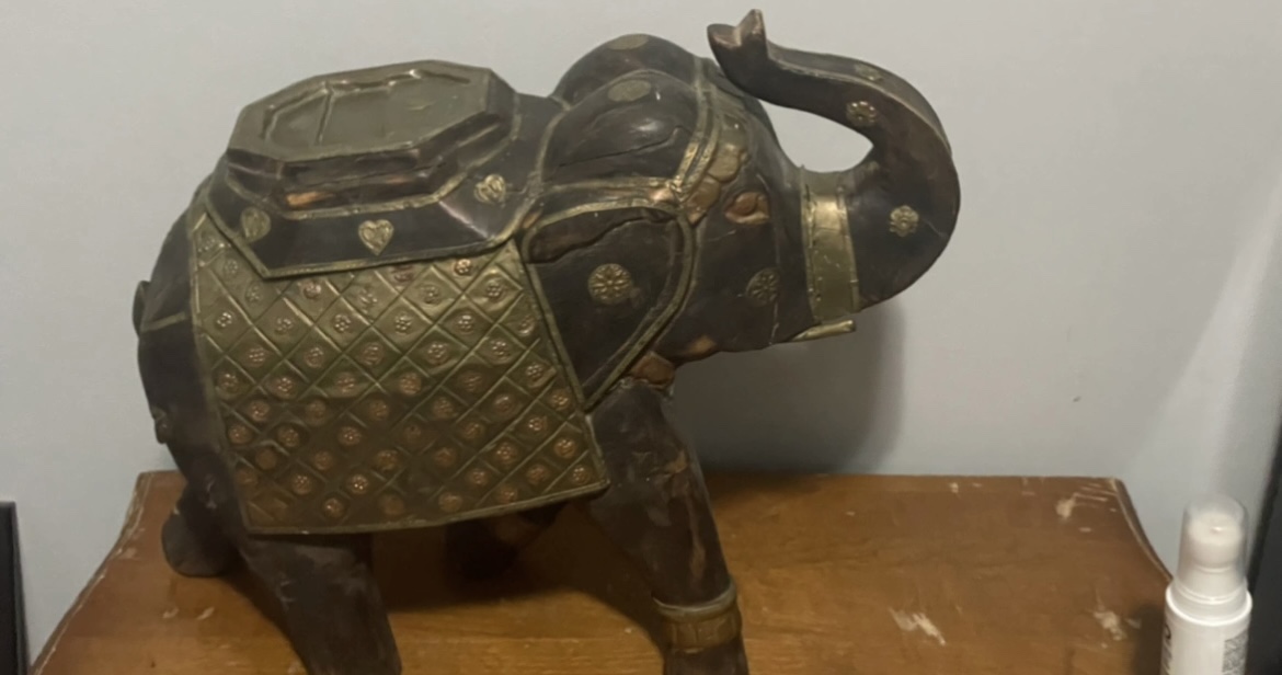 Decorative Wooden Elephant Figurine with Brass Accents - photo 2