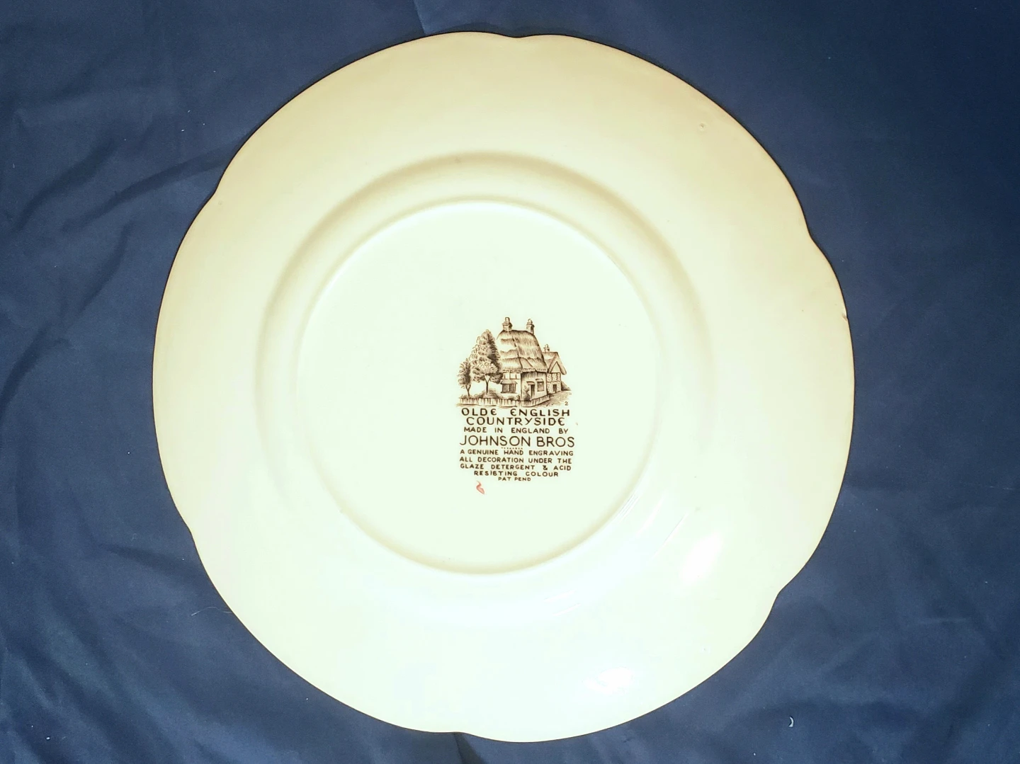 Olde English Country Side 9 Piece Dining Ware Set - photo 3
