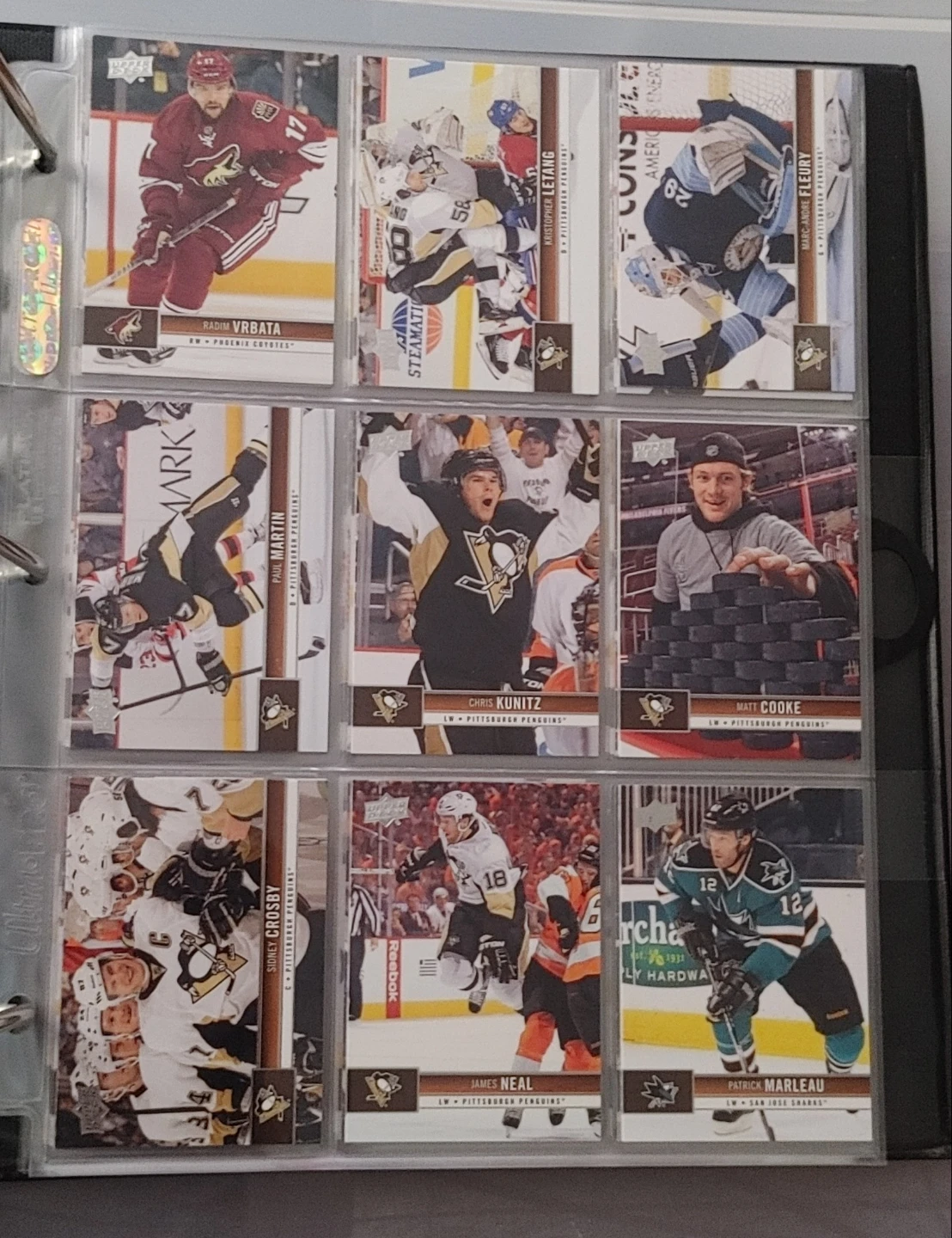 HOCKEY COLLECTIBLES - photo 3