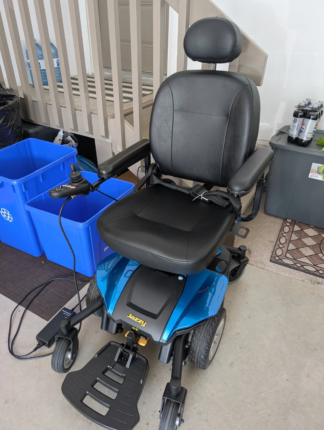 Pride Jazzy 600 Electric Wheelchair REDUCED - photo 3