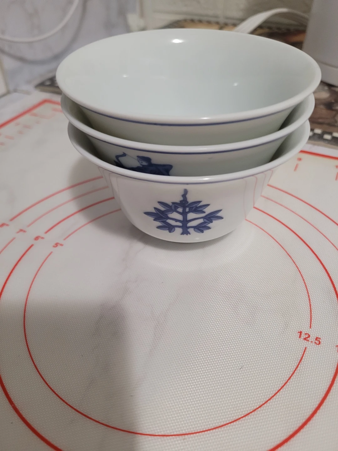 Tatung Taiwan Blue White Porcelain Bowls (Set of 3)$6