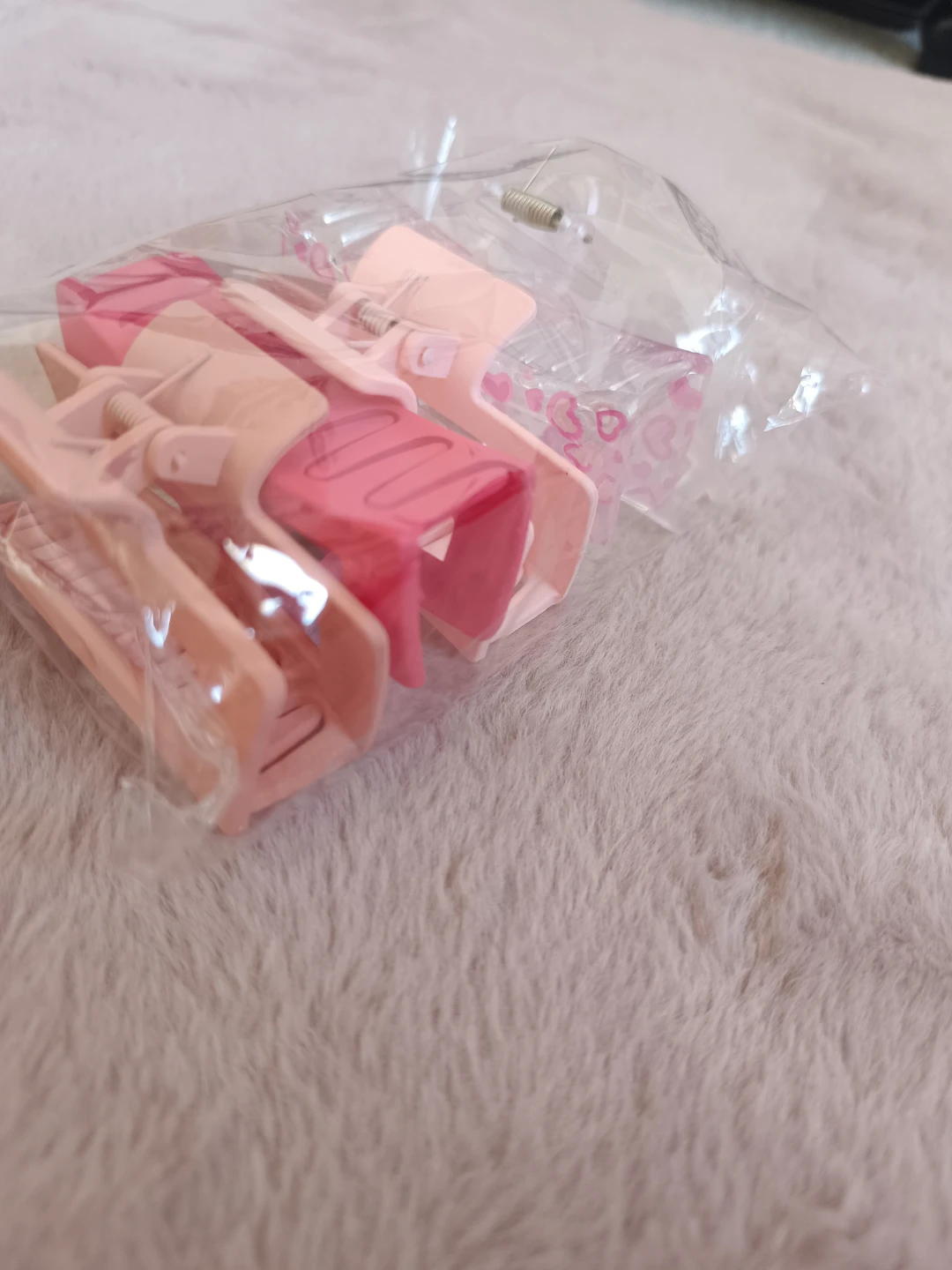 Set of 5 assorted claw clips