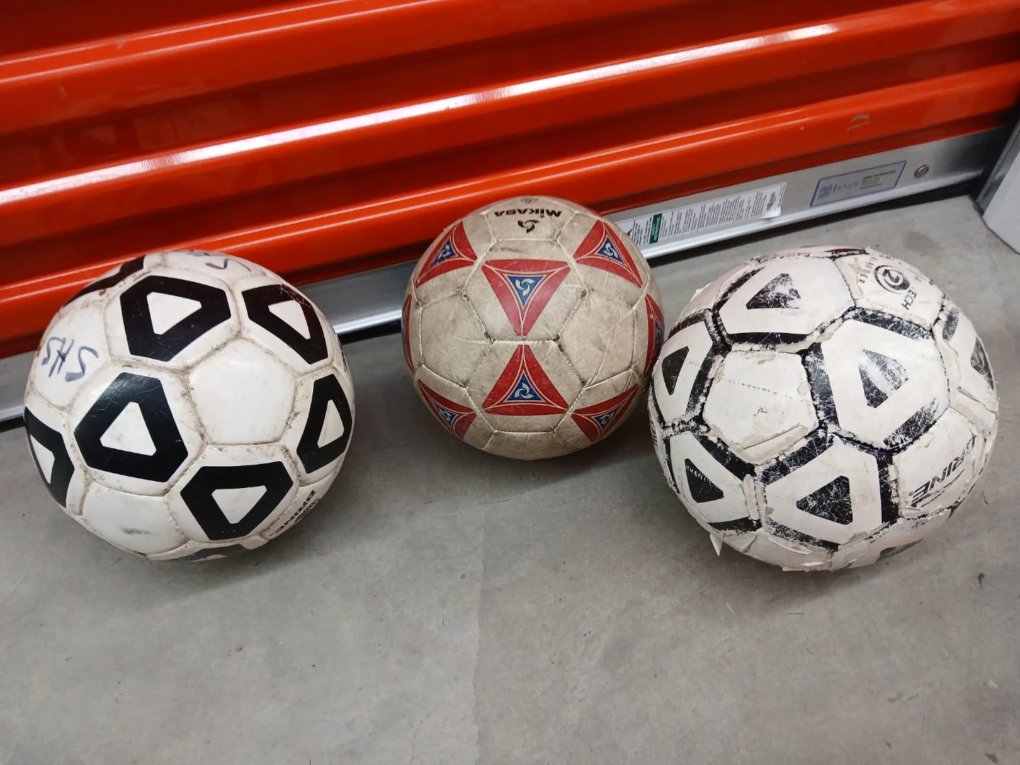 Set of 3 Soccer Balls - photo 4