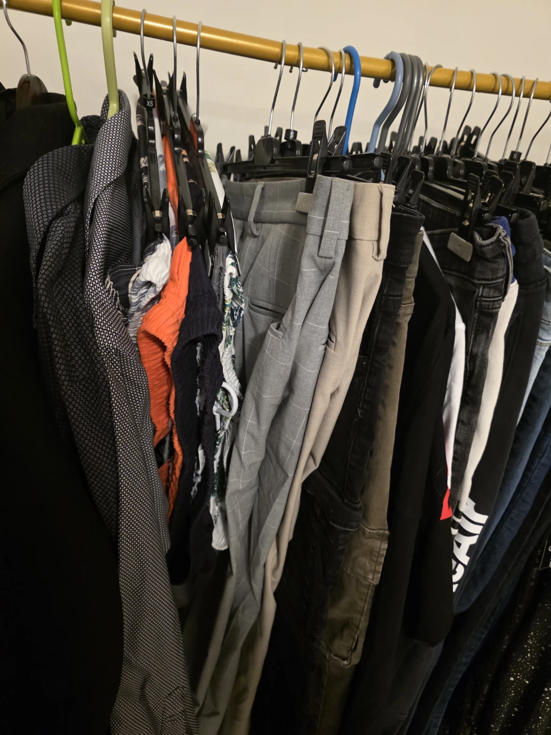Clothes - mens and womens - photo 2