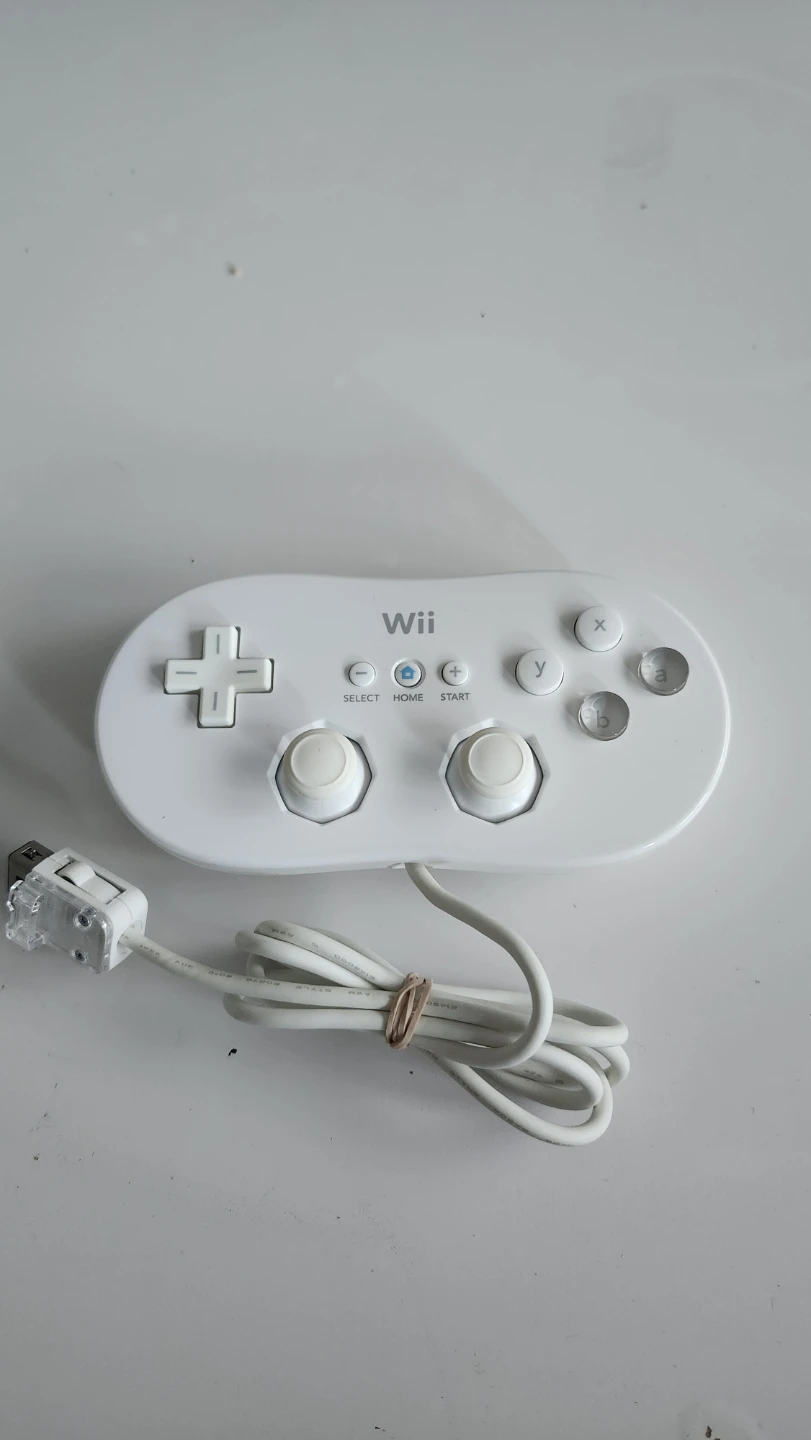 Nintendo Wii Classic Controller