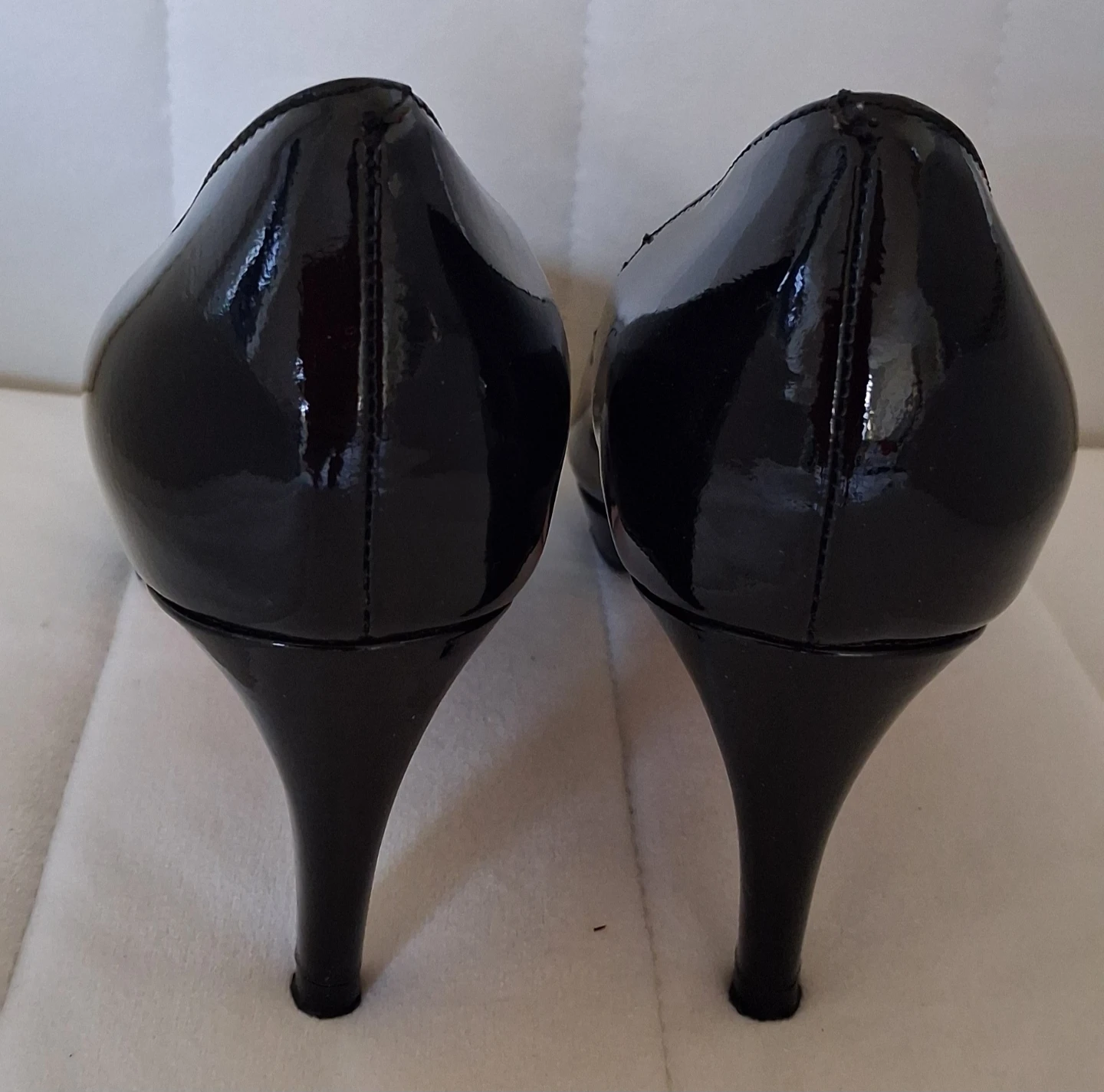 Cole Haan Black Patent Leather Heels - photo 2