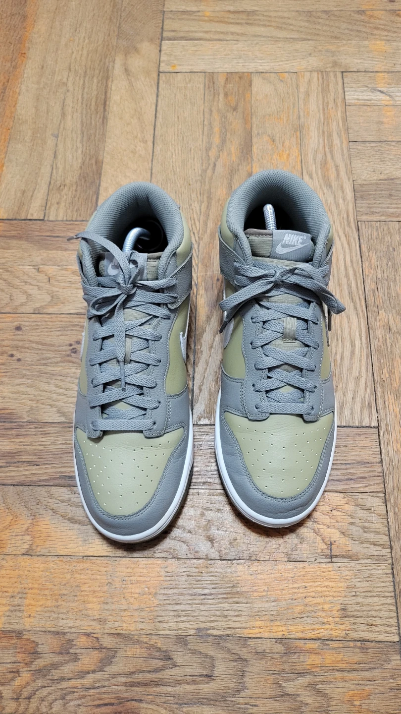 Nike Dunk High SE "Light Olive" (US 10.5)