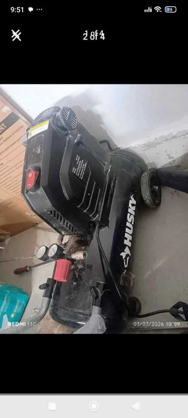 Husky 8 Gallon Air Compressor