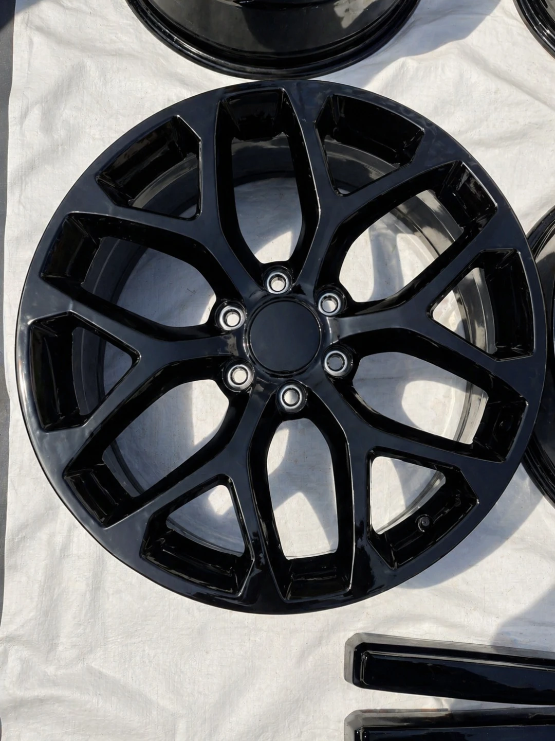 Set of 4 Black Alloy Rims - photo 3