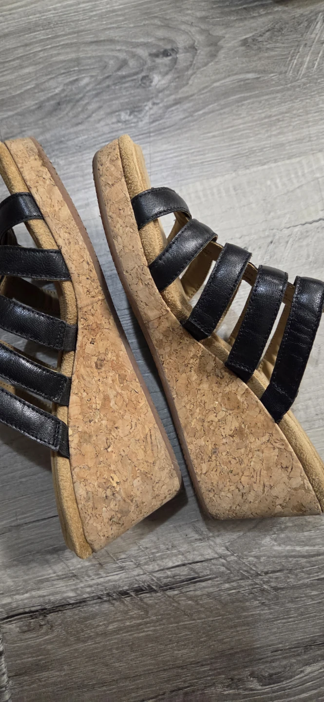 Hush Puppies Black Wedge Sandals, Size-6 - photo 3