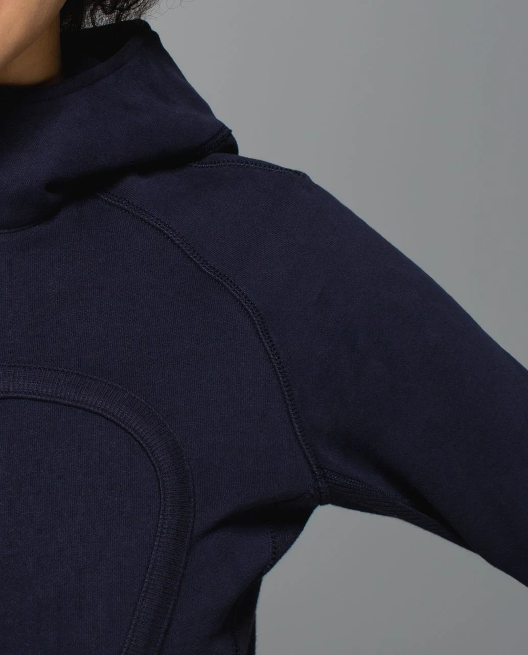 Lululemon Scuba Hoodie II - Size 6 - photo 4