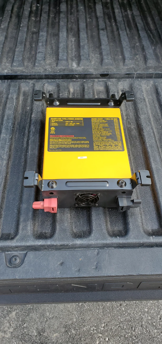 DEWALT 1000 Watt Power Inverter NEW - photo 4