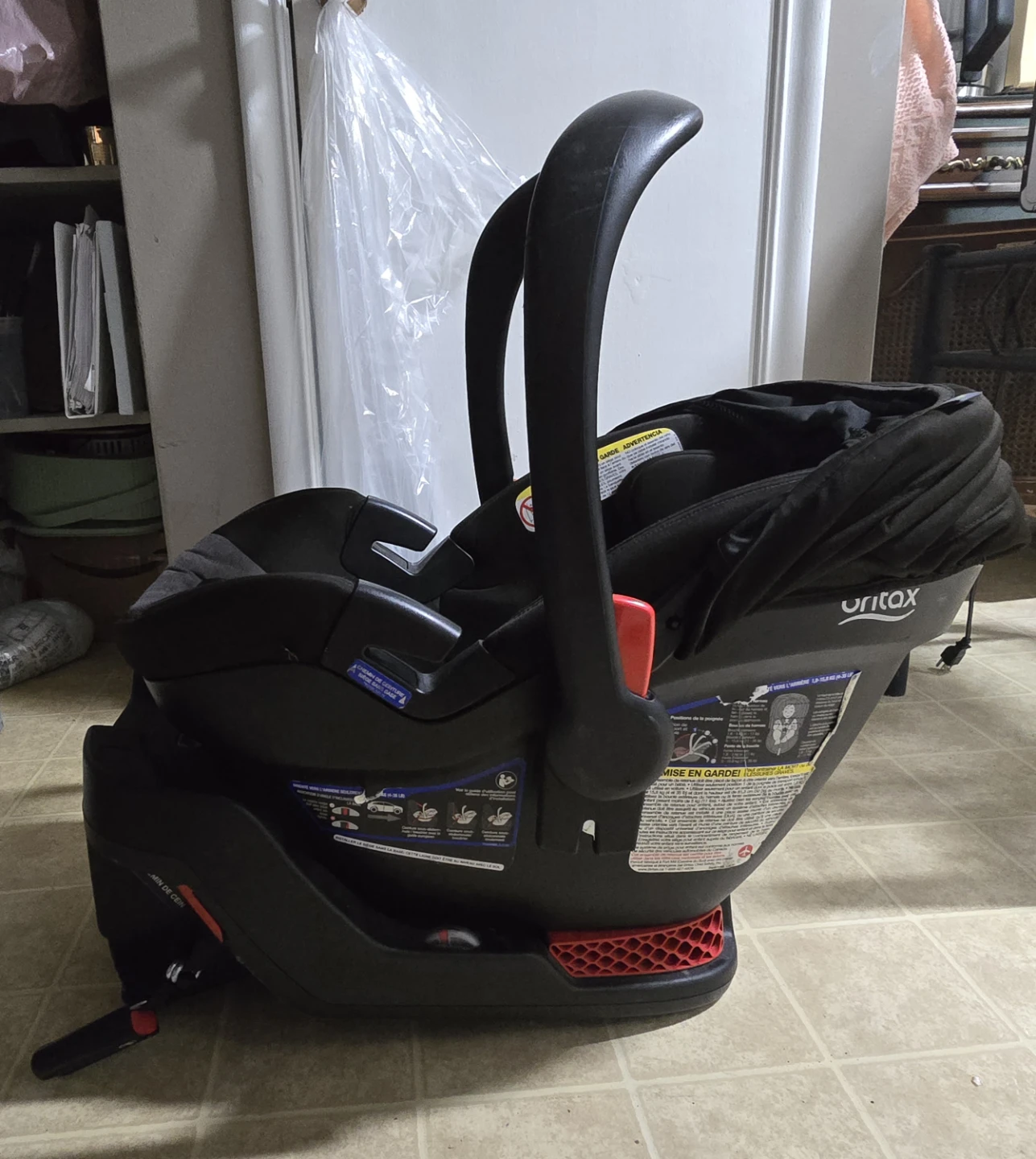 Britax Infant Car Seat with Base - photo 2