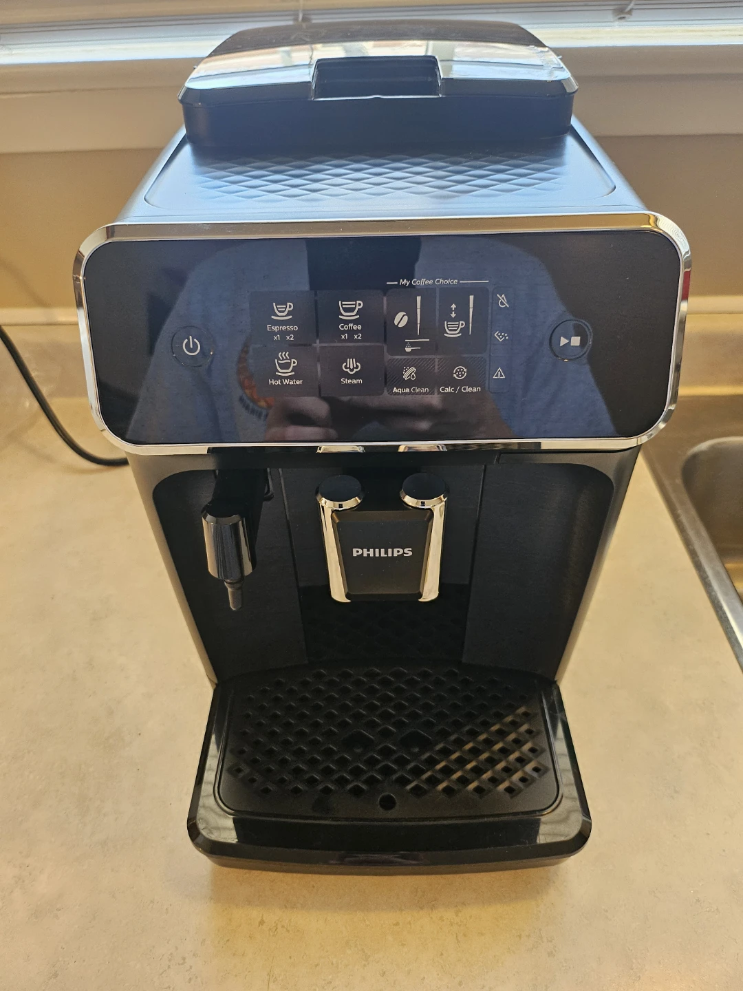 Philips 2200 Series Fully Automatic Espresso and Coffee Machine