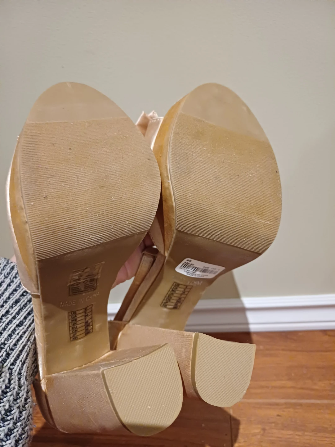 NEW Women's Rose Gold Bow Platform Heels Size 9 - photo 5