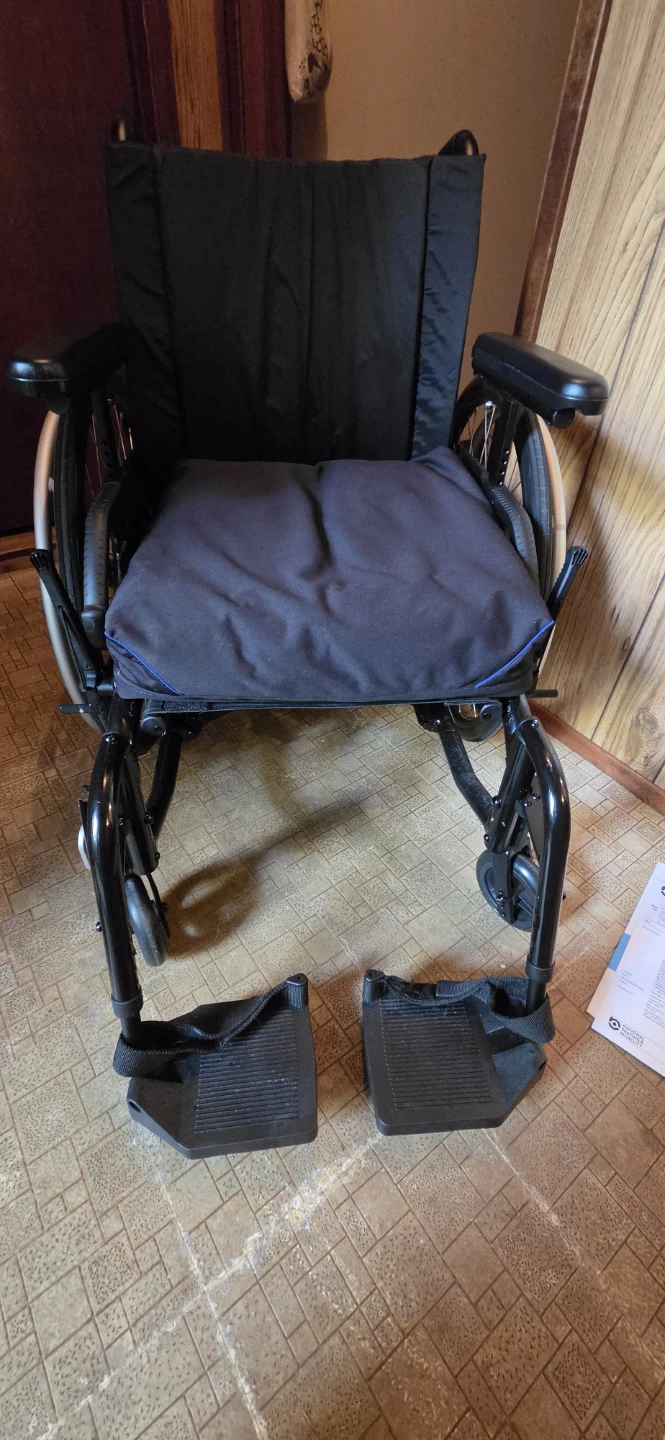 Move 18x18 Wheelchair