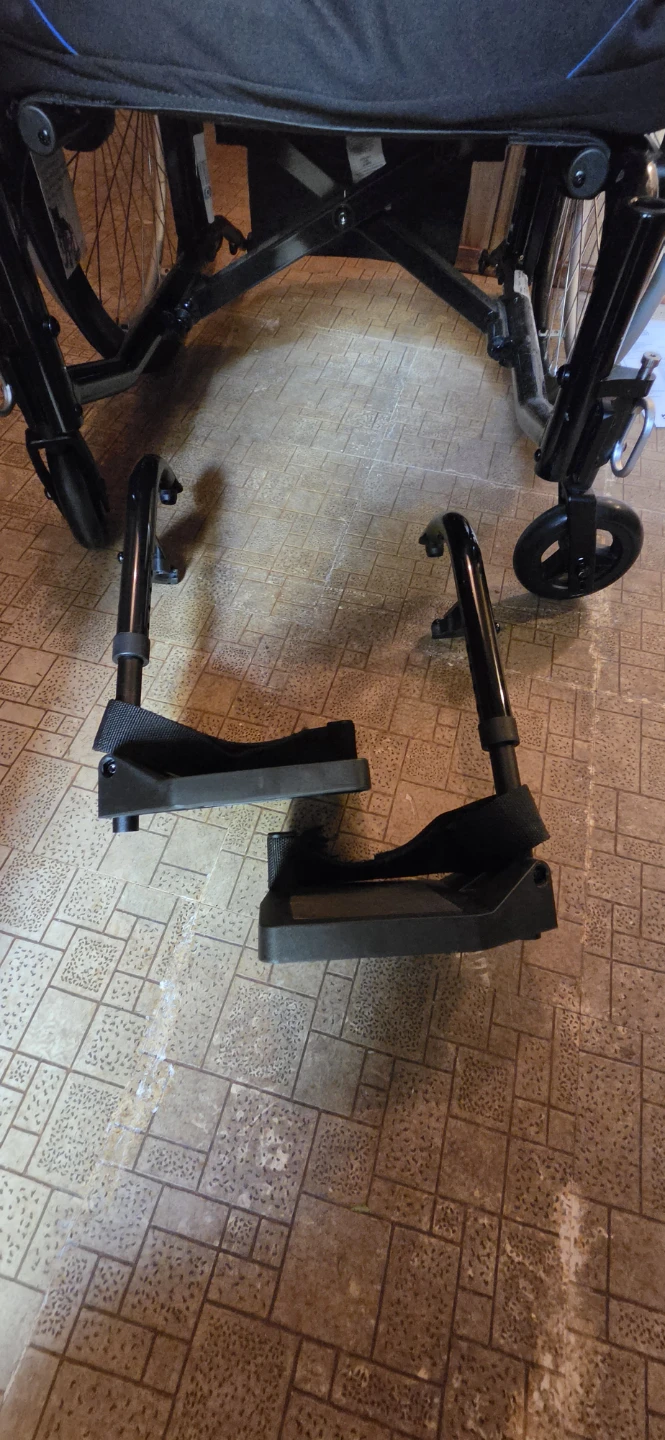 Move 18x18 Wheelchair - photo 5