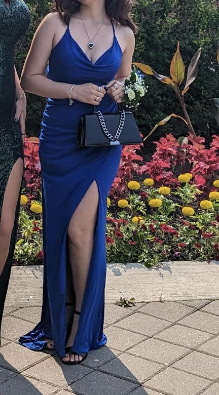 Prom dress in perfect condition size 2 - photo 2