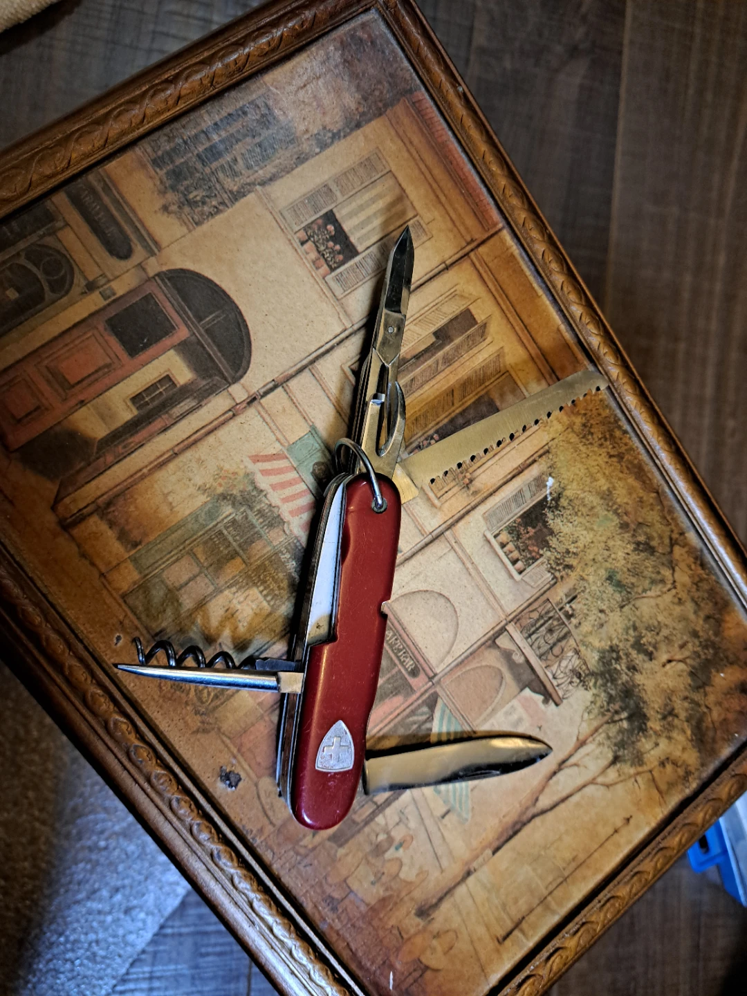 Victorinox Swiss Army Pocket Knife