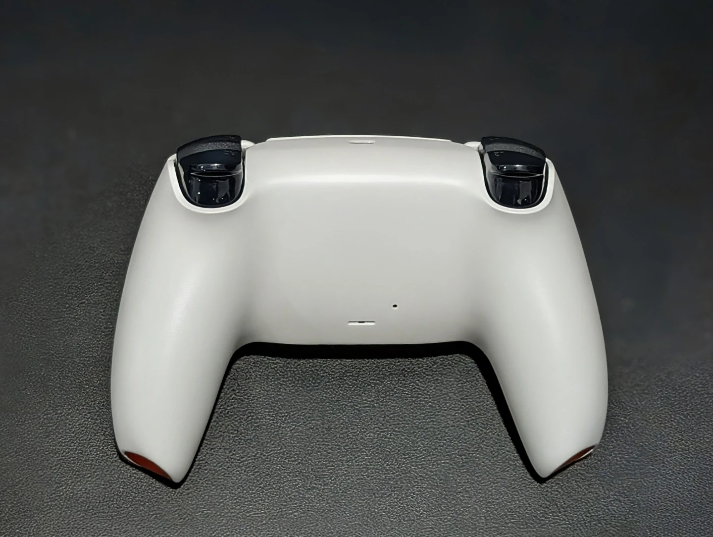 Custom Gundam PS5 DualSense Controller (TMR Upgraded) - photo 4