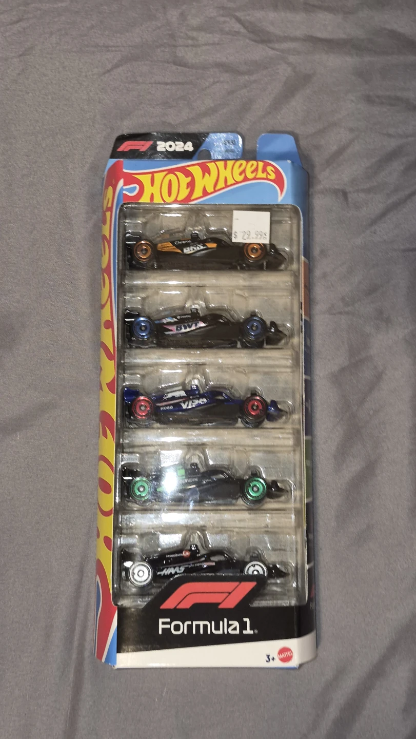 Hot Wheels 2024 Formula 1 5-Car Set - photo 2