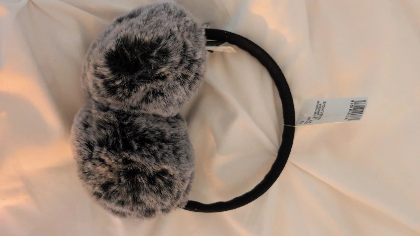 Le Chateau Ear Muffs