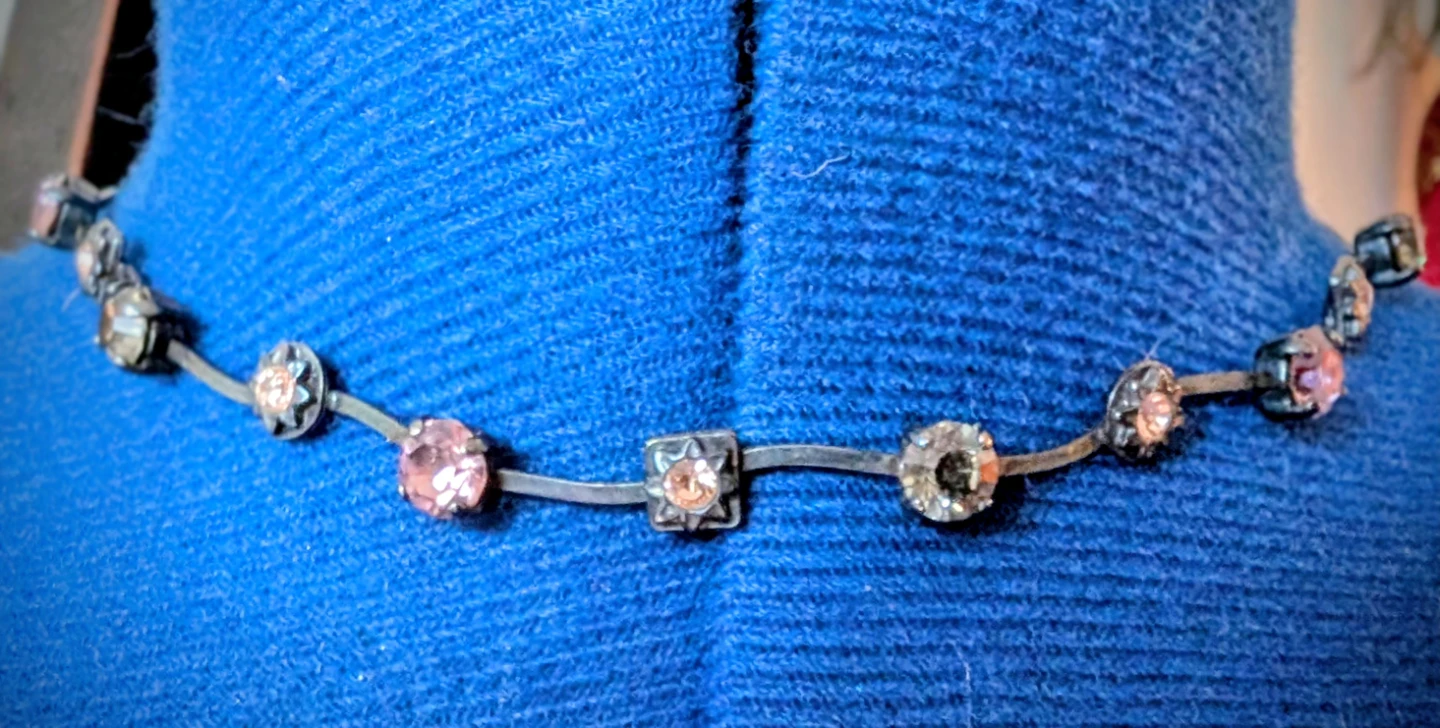 Rhinestone and Crystal Necklace - photo 2