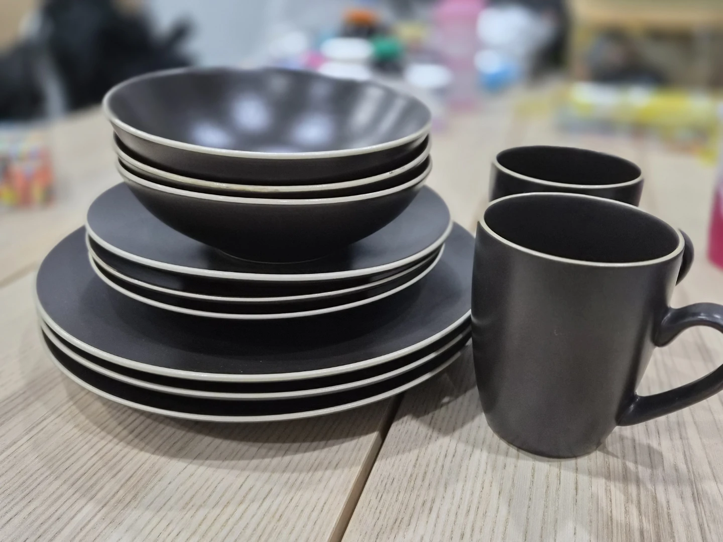 Thomson Pottery Dinnerware Set - photo 2