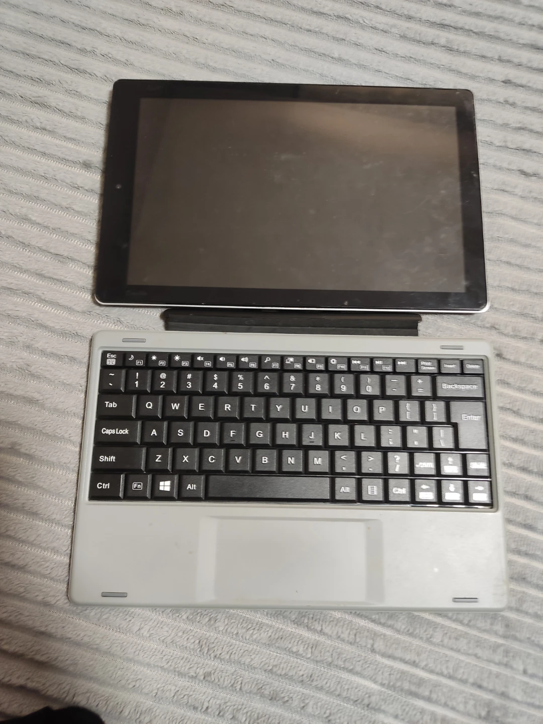 Tablet with Detachable Keyboard
