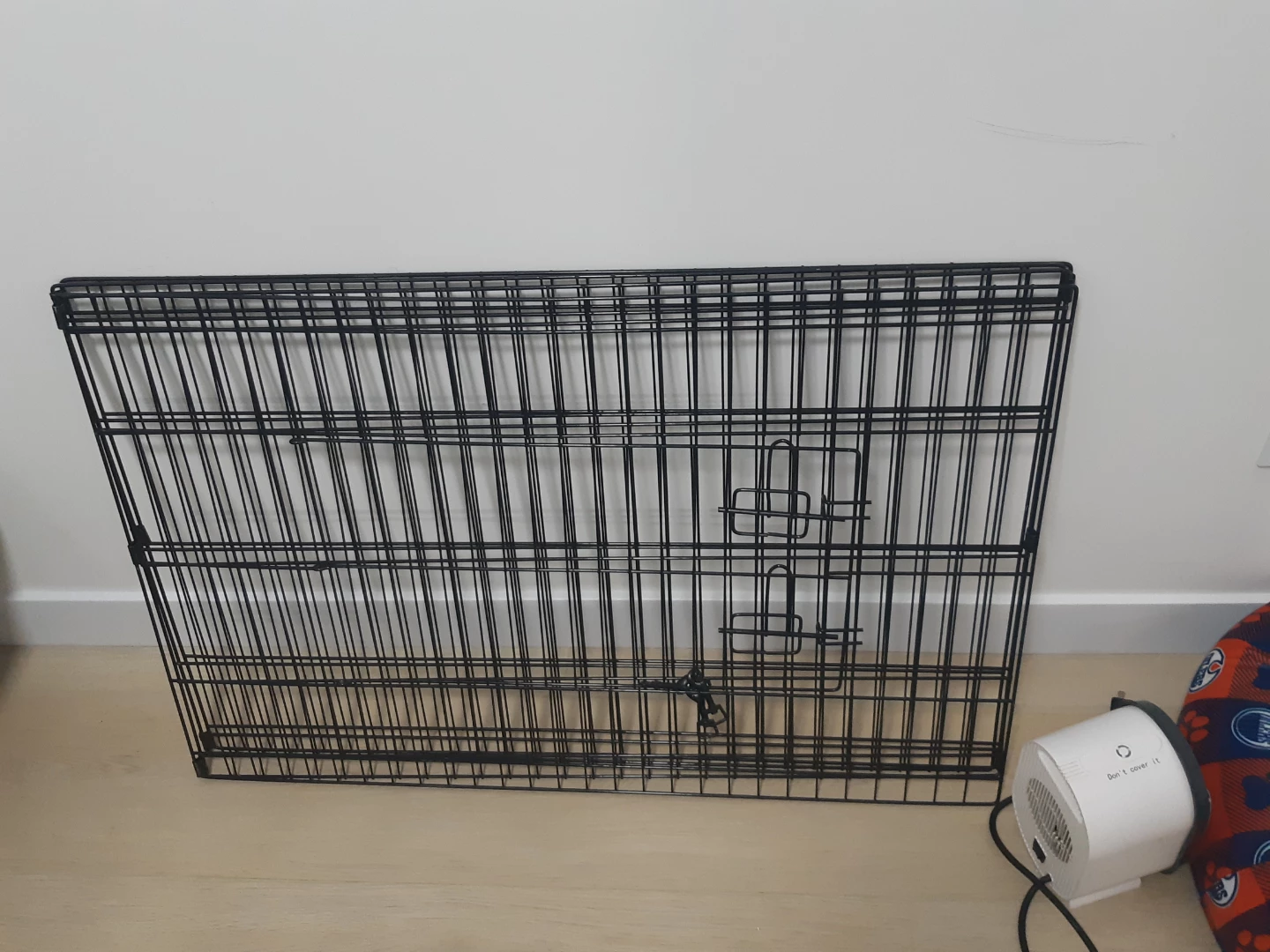 Black Metal Dog Crate