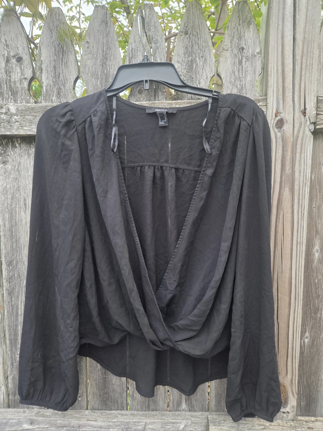 Forever 21 Black Twist Front Long Sleeve Blouse - Size US Medium