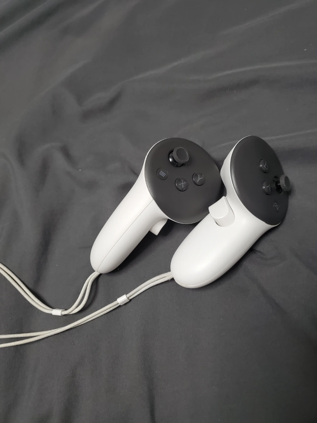 Meta Quest 3 Controllers - photo 2