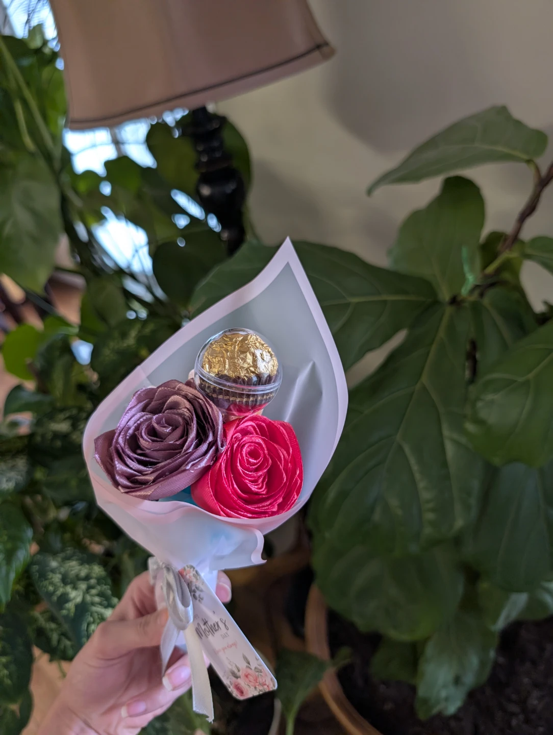 Nush handmade handmade Chocolate and Rose Bouquet - photo 3