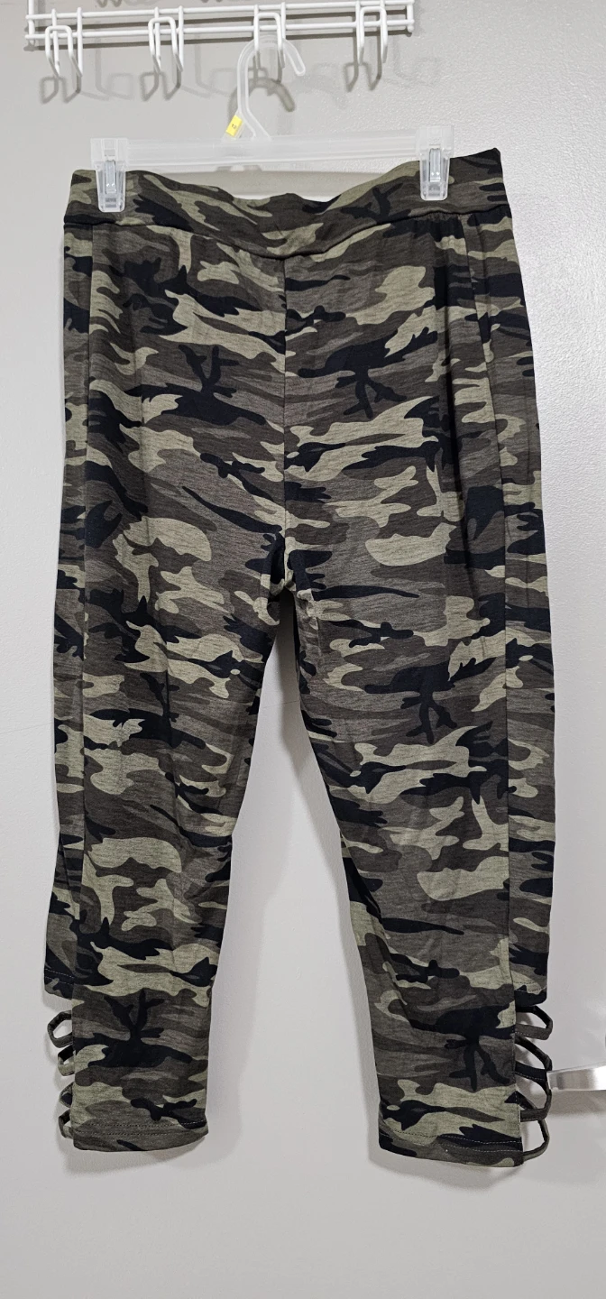 Emery Rose Camouflage Cut-Out Leggings - photo 3